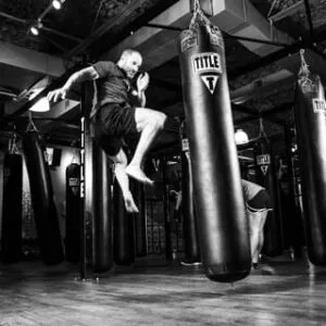 CBD und Sport im Kontext von intensivem Kampfsporttraining